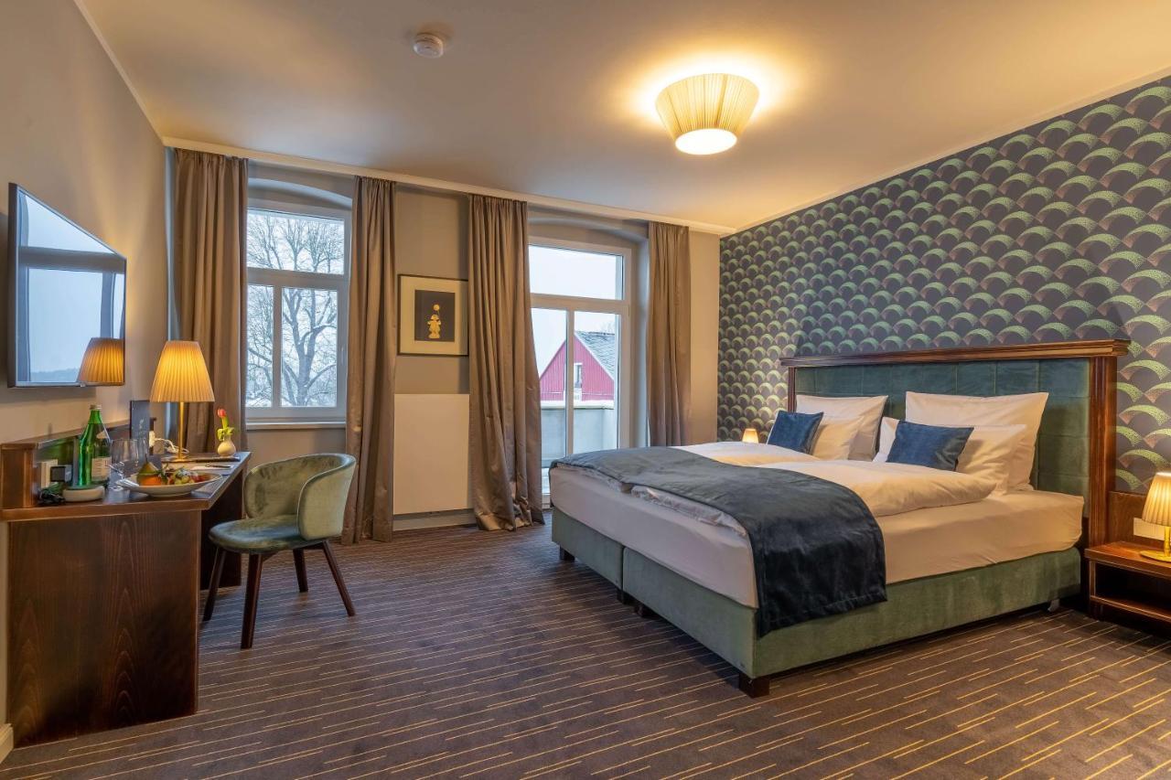Logis Hotel Quartier 5, Saechsische Schweiz, Mit Restaurant, Cafe & Bar 卡劳特格瑞斯赫 外观 照片